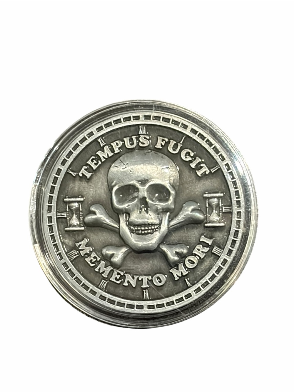 Memento Mori Carpe Diem Skull Coin Double-Sided Collectible Token